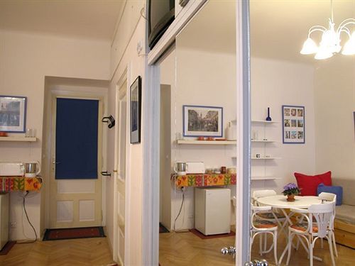 Pragues Rainbow Guest House Esterno foto