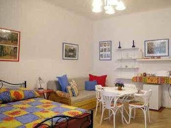 Pragues Rainbow Guest House Esterno foto